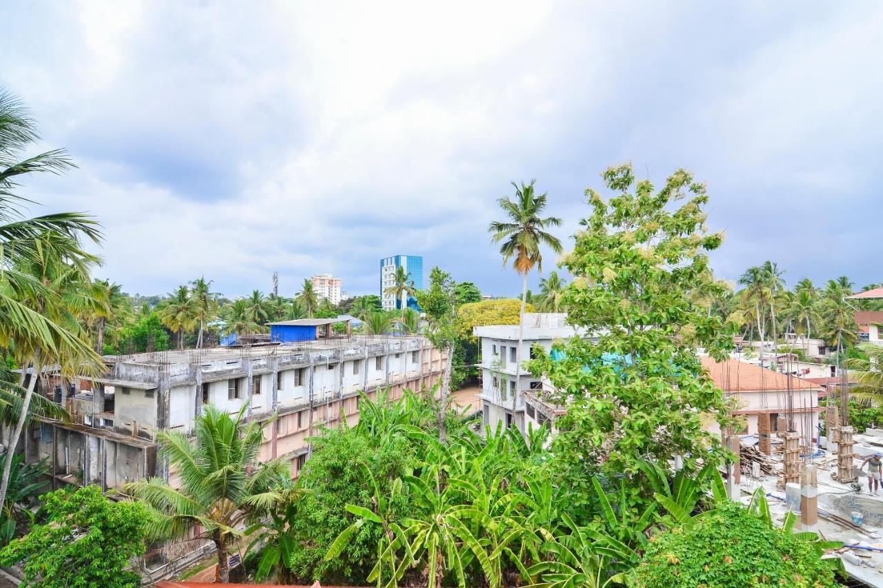 Oyo Home 81801 Akash Villa Trippapur Exteriér fotografie