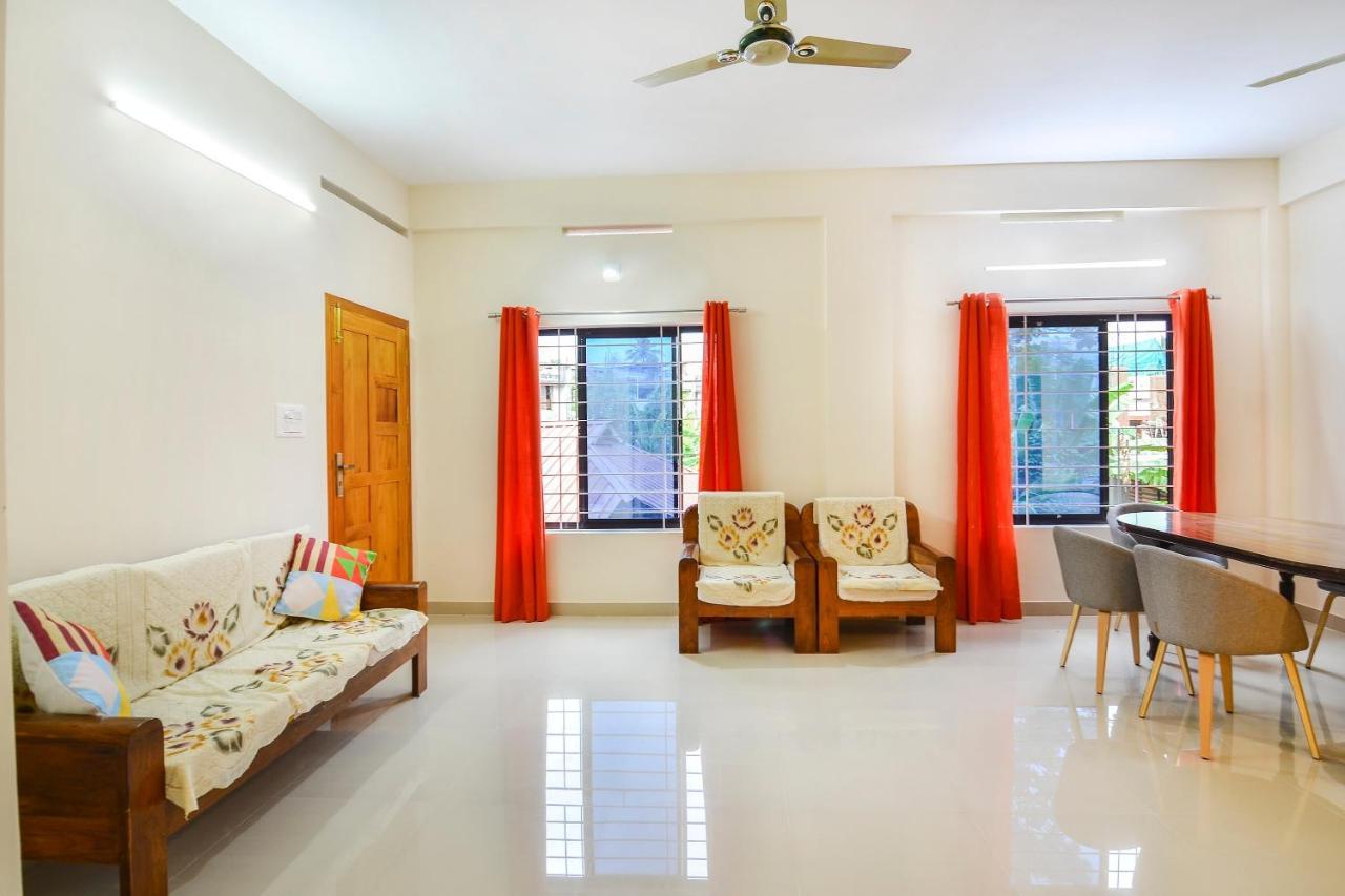 Oyo Home 81801 Akash Villa Trippapur Exteriér fotografie