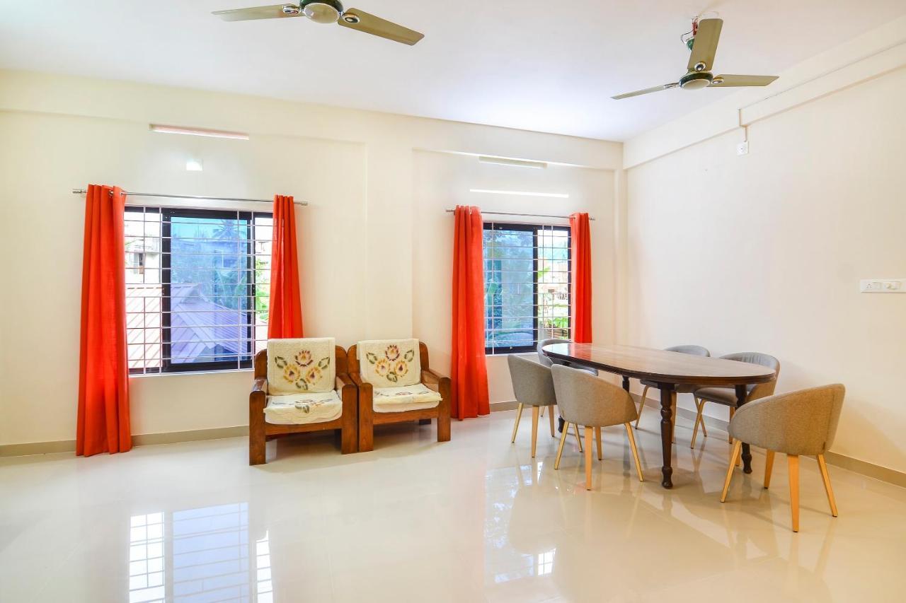 Oyo Home 81801 Akash Villa Trippapur Exteriér fotografie