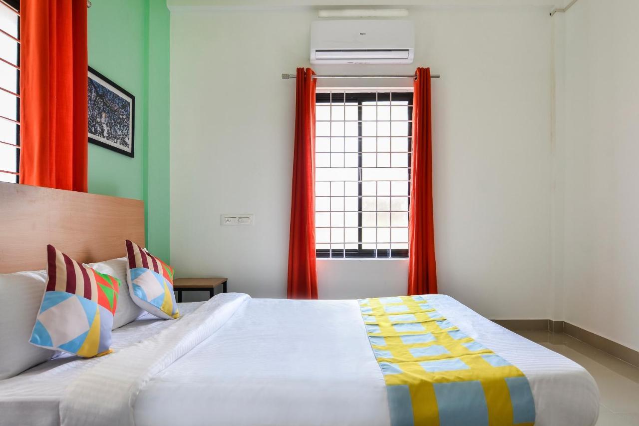 Oyo Home 81801 Akash Villa Trippapur Exteriér fotografie
